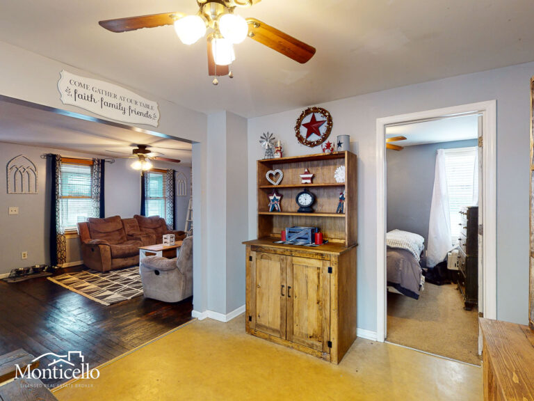 DINING AREA-5-2