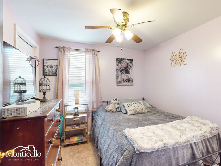 GUEST BEDROOM 1-1