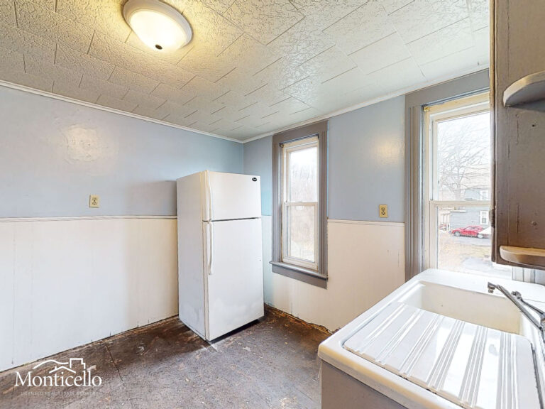 KITCHEN F2-1
