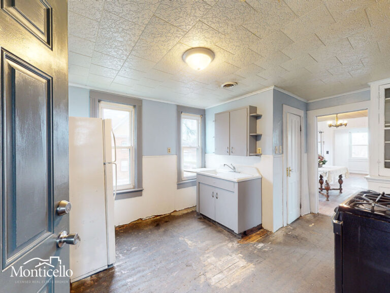 KITCHEN F2-2