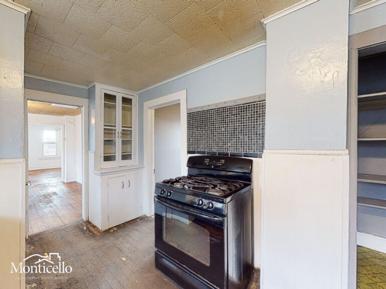 KITCHEN F2-4