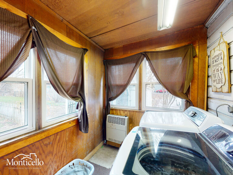 LAUNDRY AREA-1