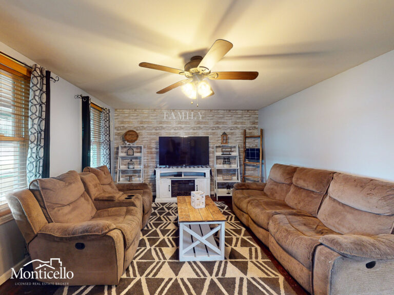 LIVING ROOM-2