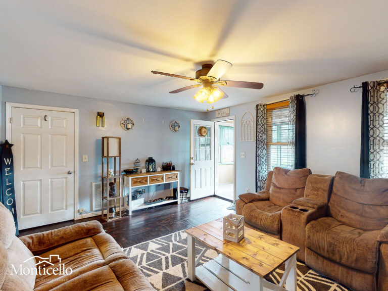 LIVING ROOM-4