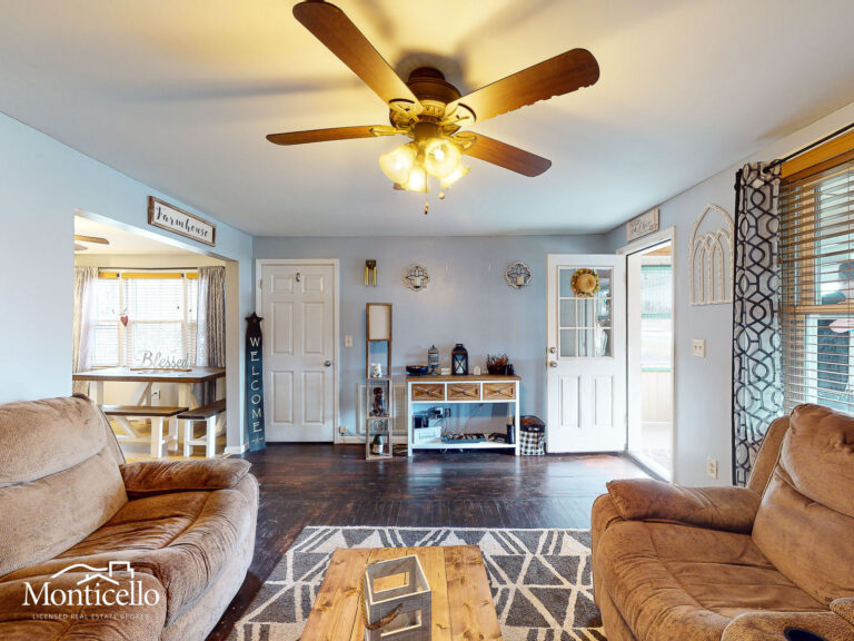 LIVING ROOM-5